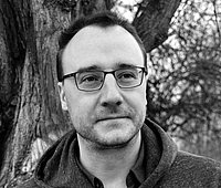 Fotoportrait des Komponisten und Pianisten Tobias Schwencke